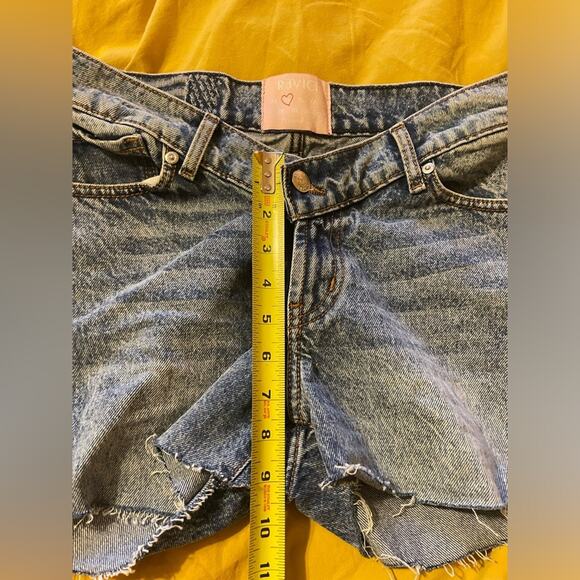 REVICE Denim V Cut Waistband Low Waist Cutoff Micro Shorts Size 26 Y2K Boho - Picture 7 of 10